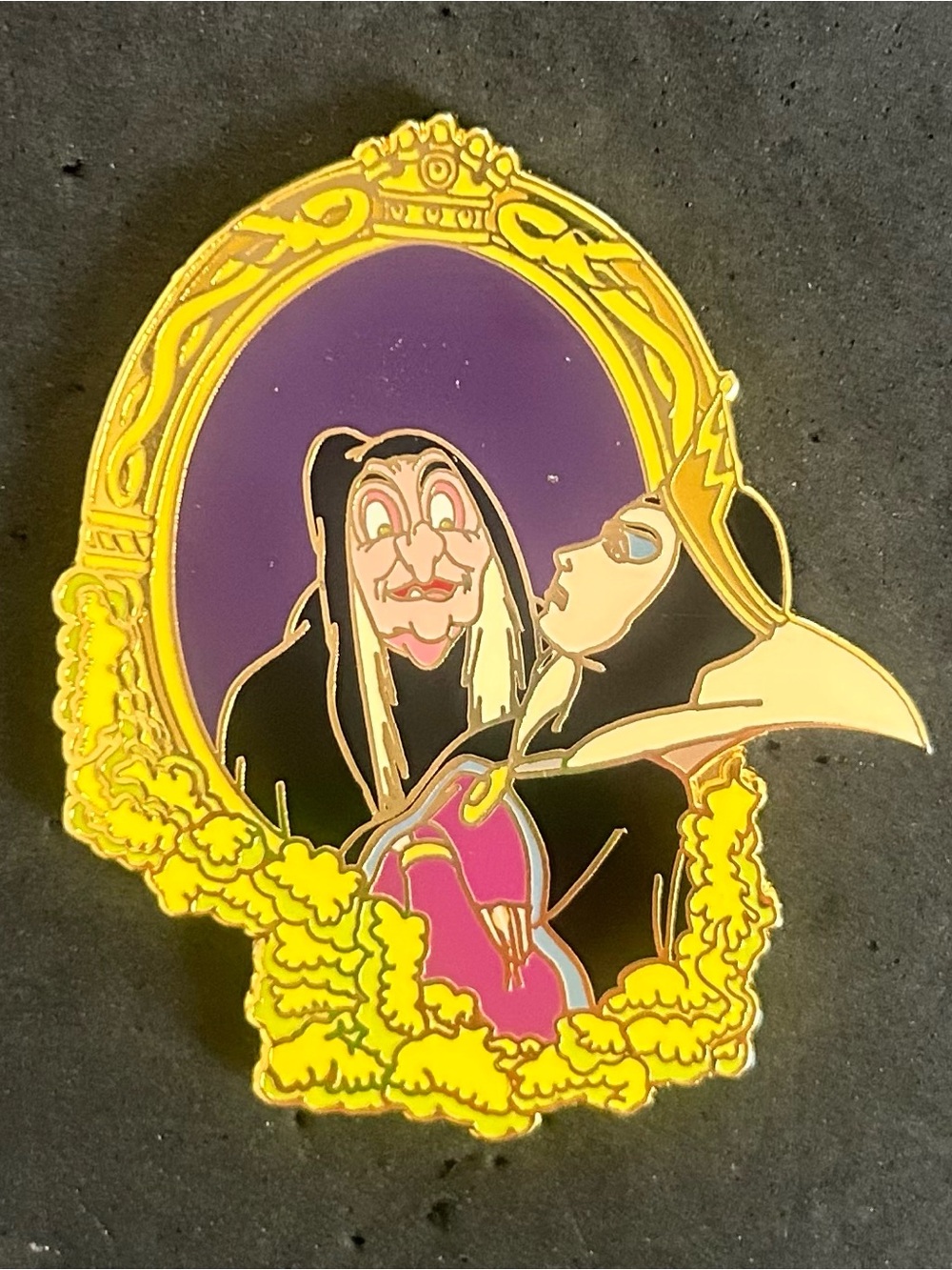 Disney Auctions PP28490 2004 Evil Queen in Mirror (Hag Reflection) Pin LE1000